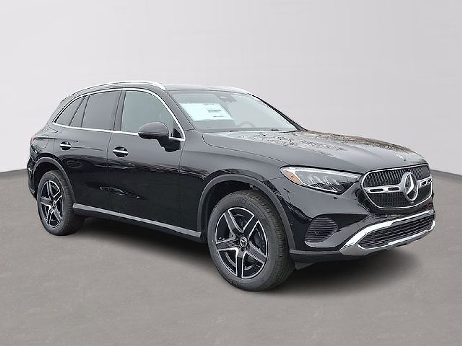 Certified 2026 Mercedes-Benz GLC 300 4MATIC image 3