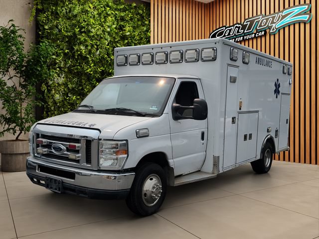 Used 2013 Ford E-450 and Econoline 450 Super Duty w/ Ambulance Prep Pkg RWD image 22