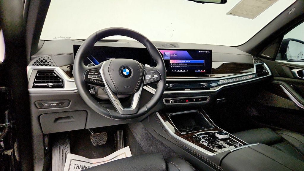 Used 2025 BMW X5 xDrive40i w/ Executive Package AWD/4WD image 12