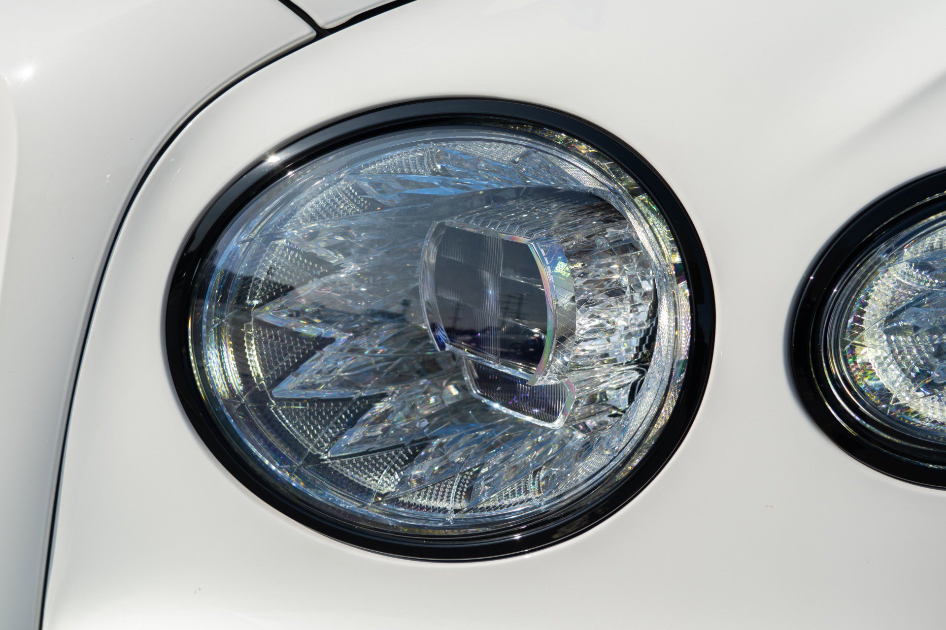 Used 2024 Bentley Flying Spur V8 image 19