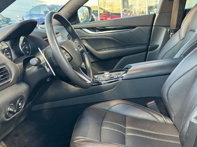 Used 2024 Maserati Levante GT Ultima AWD/4WD image 8