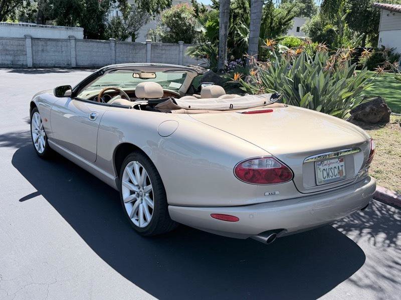 Used 2006 Jaguar XK8 Convertible RWD image 3
