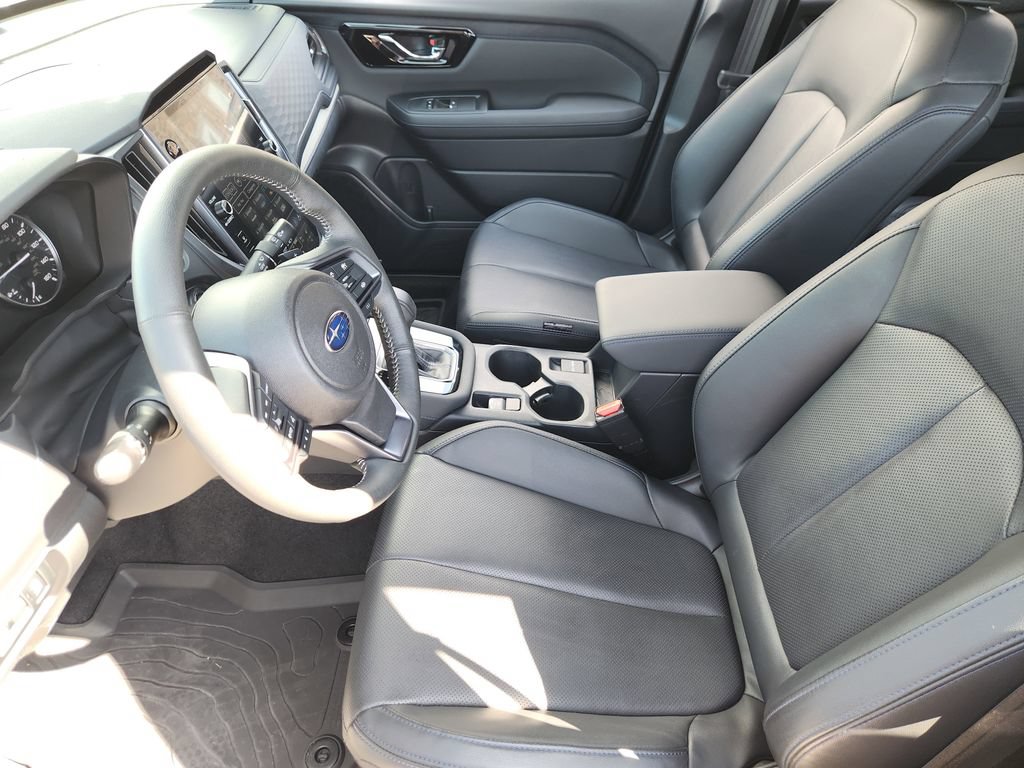 Used 2025 Subaru Forester Limited AWD/4WD image 11