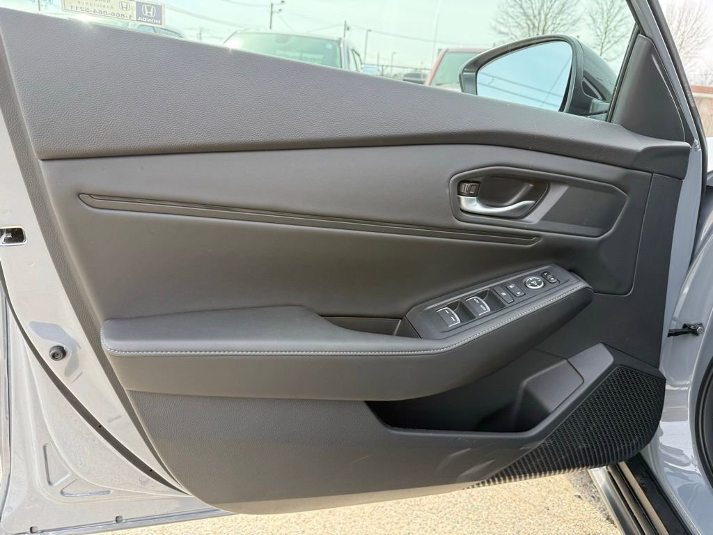 Used 2025 Honda Accord Sport image 10