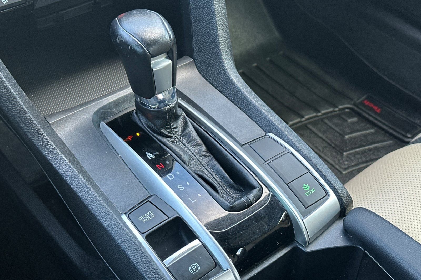 Used 2016 Honda Civic Touring image 27