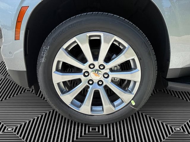 New 2026 Chevrolet Suburban Premier AWD/4WD image 9