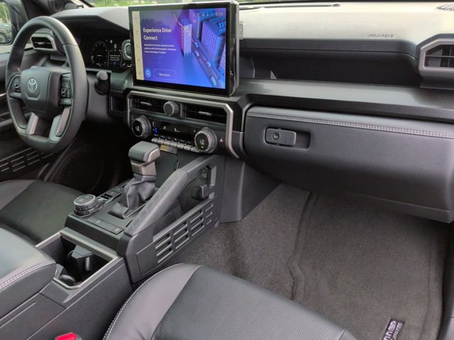 Used 2026 Toyota 4Runner Limited AWD/4WD image 17