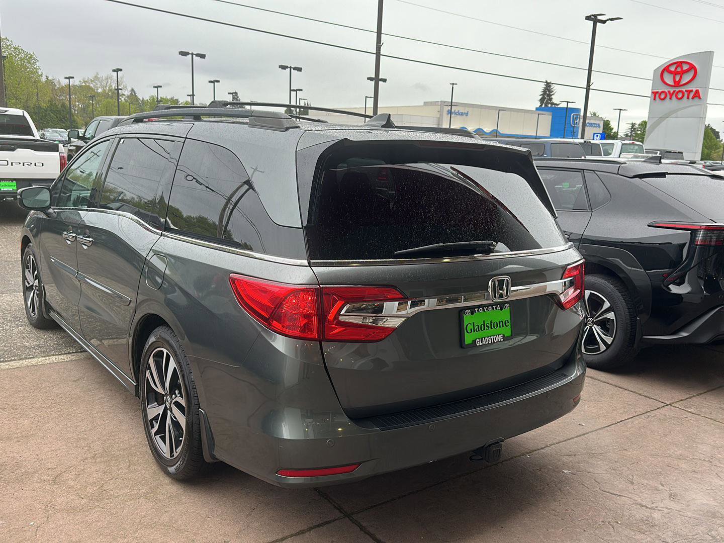 Used 2018 Honda Odyssey Elite image 3