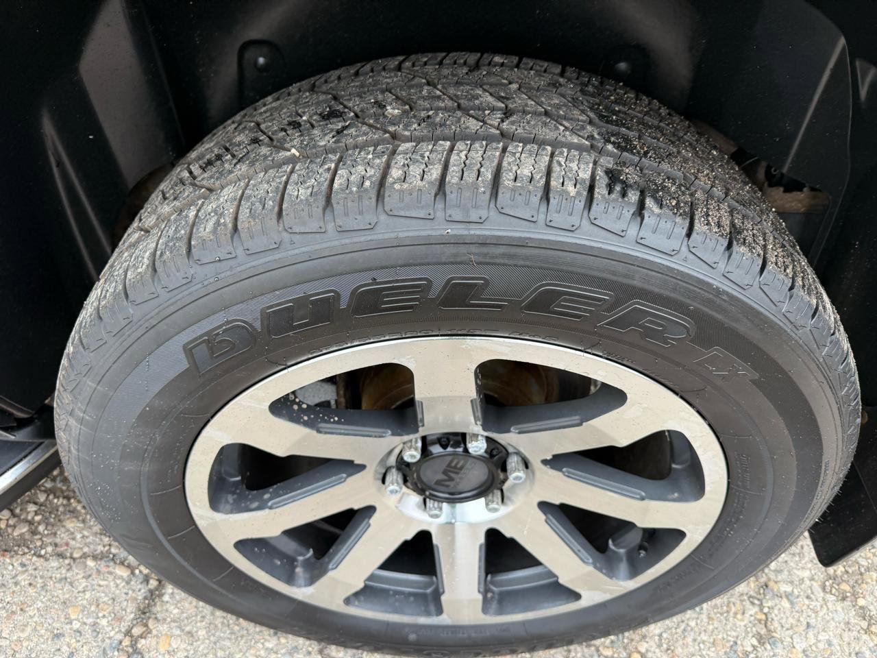 Used 2011 GMC Yukon Denali image 36