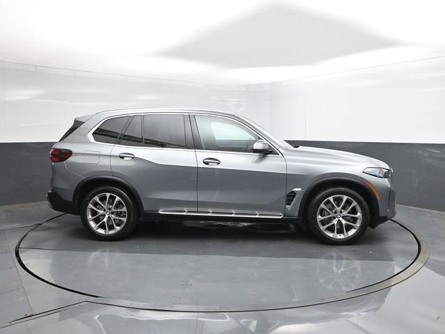 Used 2025 BMW X5 sDrive40i w/ Climate Comfort Package RWD image 15
