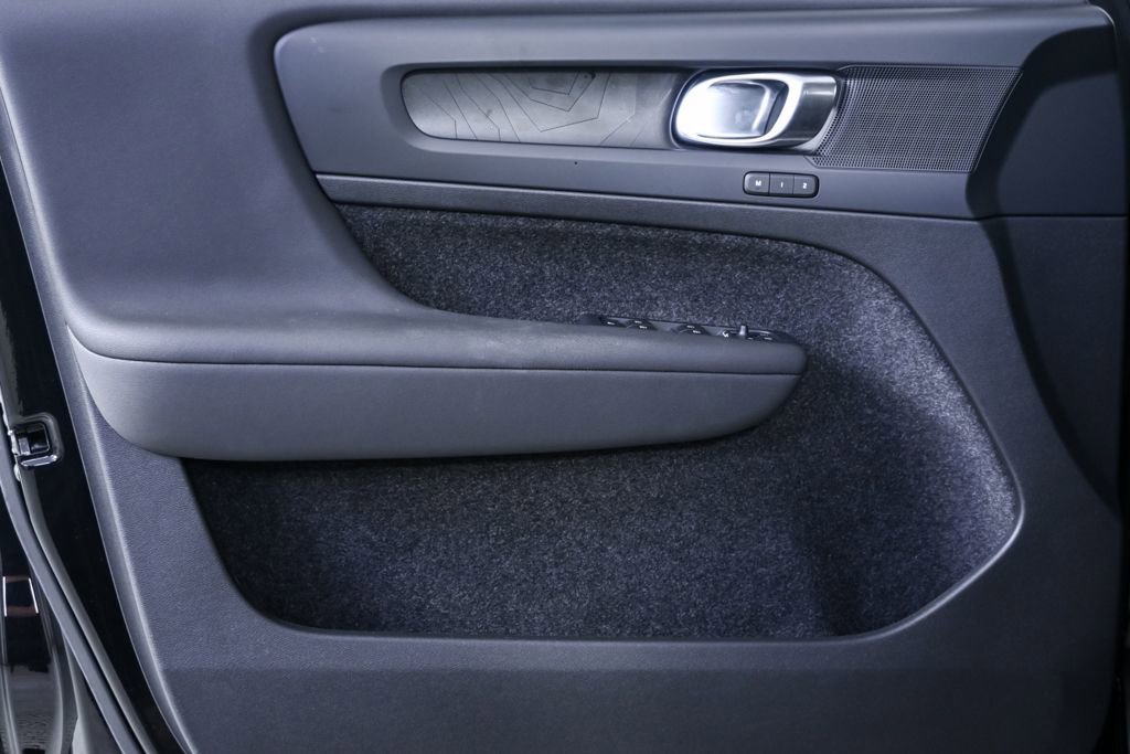 Certified 2024 Volvo XC40 Recharge Plus w/ Protection Package Premier AWD/4WD image 8