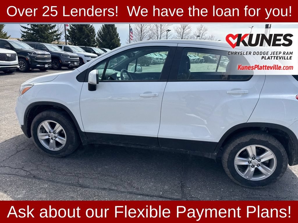 Used 2018 Chevrolet Trax LS AWD/4WD image 26