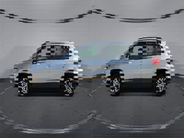 Used 2017 Volkswagen Tiguan S image 5