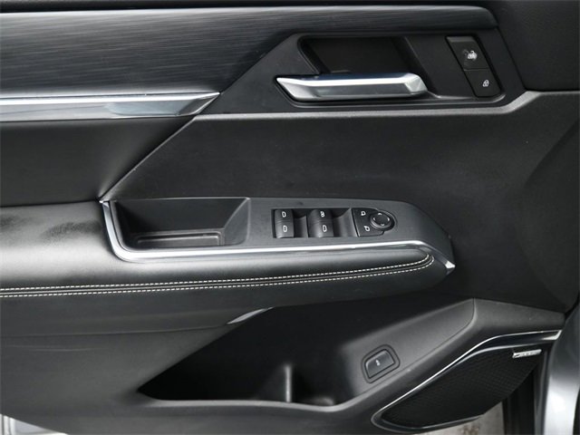 Used 2025 GMC Acadia Elevation image 13