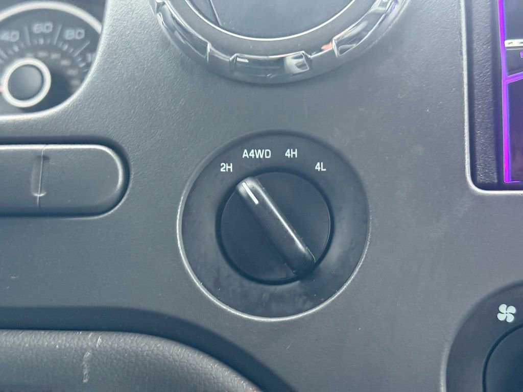 Used 2005 Ford Expedition XLT image 30