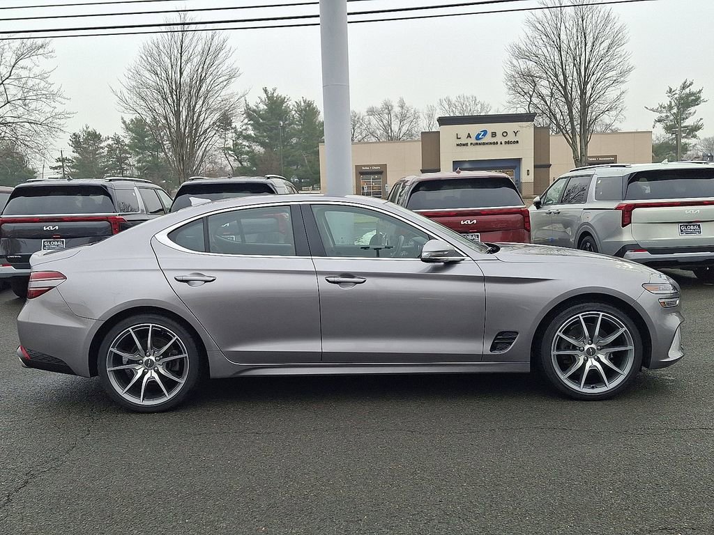 Used 2023 Genesis G70 2.0T image 8
