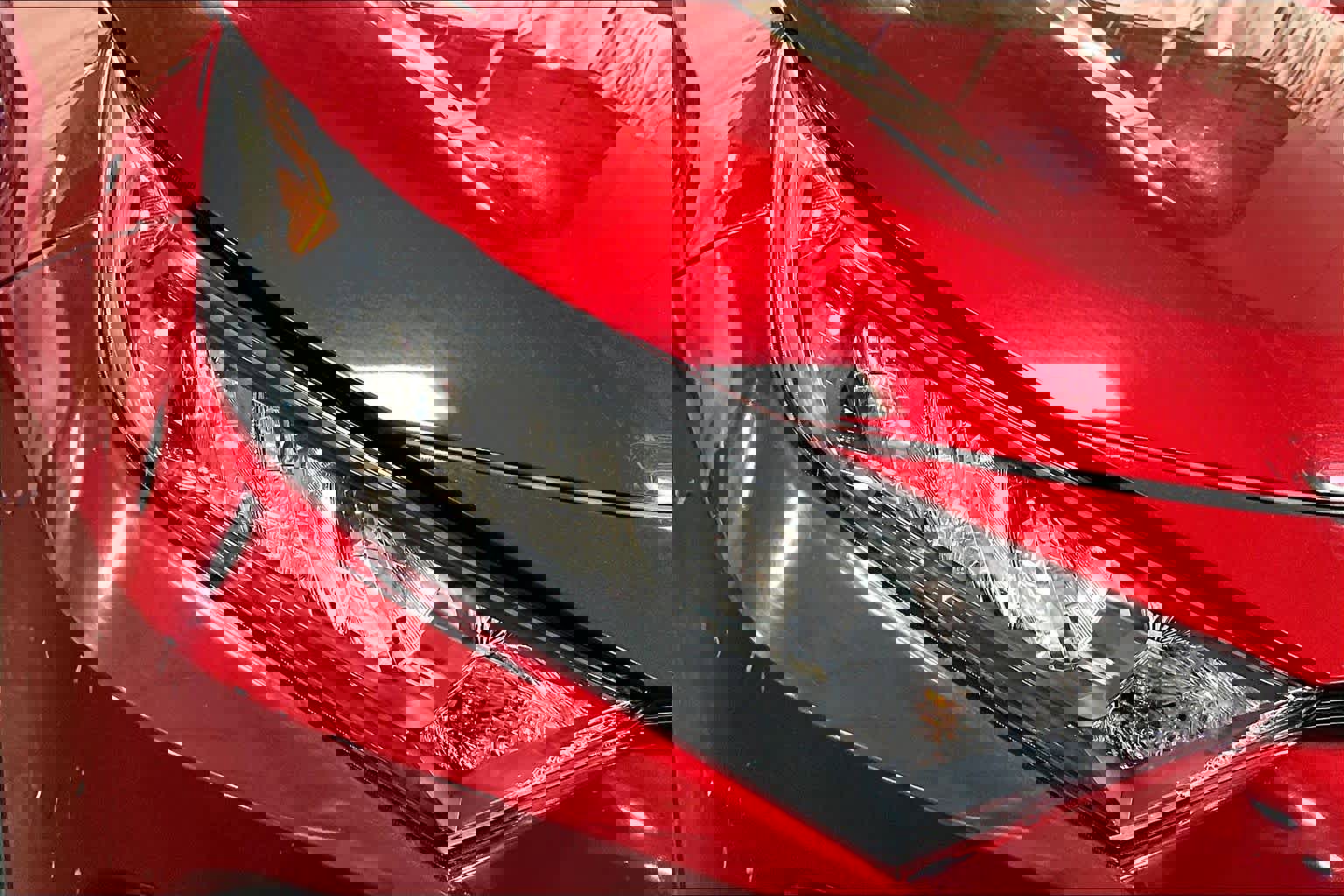 Used 2021 Toyota RAV4 LE image 28