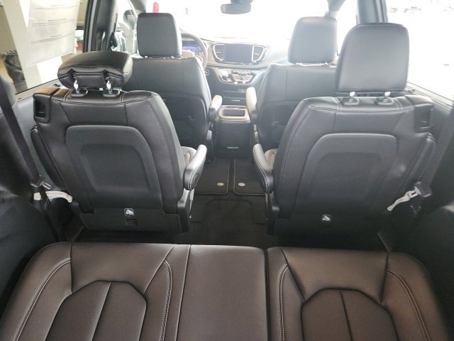 New 2026 Chrysler Pacifica Select image 52