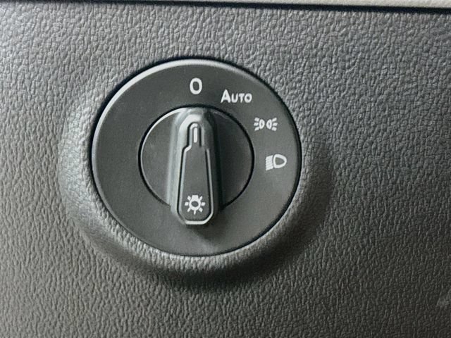 Certified 2023 Volkswagen Taos SEL AWD/4WD image 11