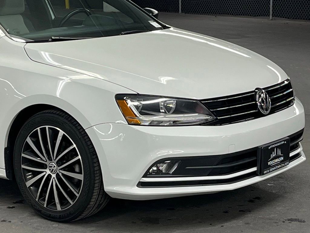 Used 2017 Volkswagen Jetta Sport image 36