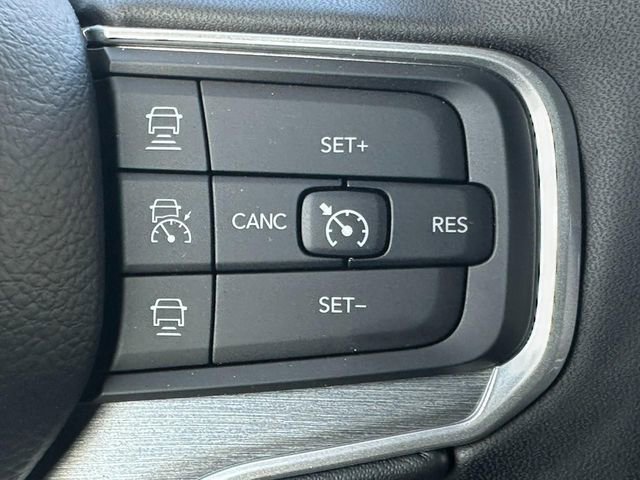 New 2025 Jeep Wagoneer L Series II w/ Convenience Group I image 15