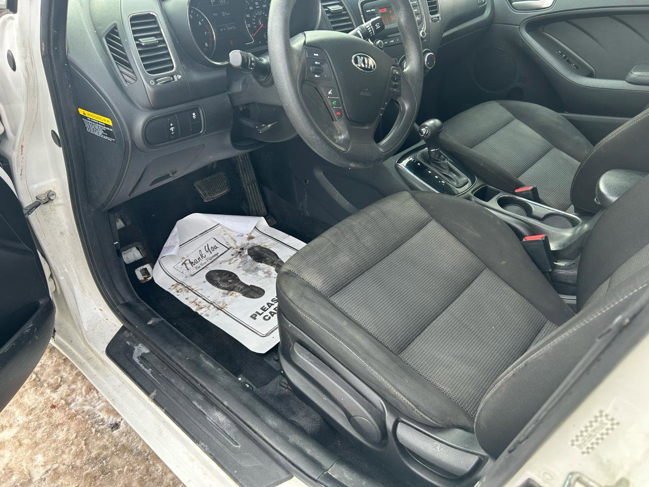 Used 2017 Kia Forte LX image 10