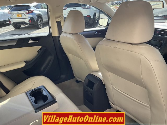 Used 2013 Volkswagen Jetta TDI FWD image 34