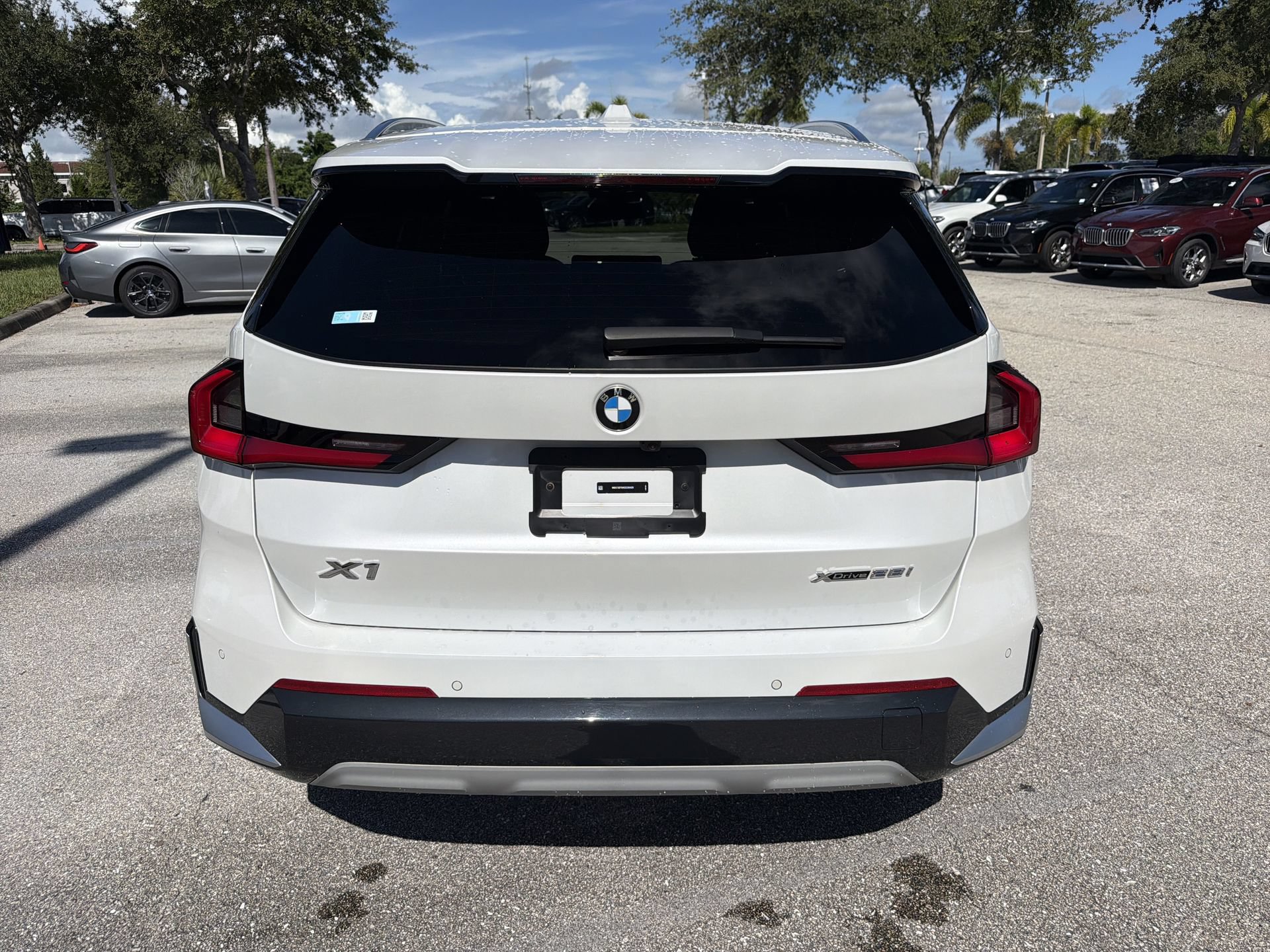 Certified 2025 BMW X1 xDrive28i AWD/4WD image 5