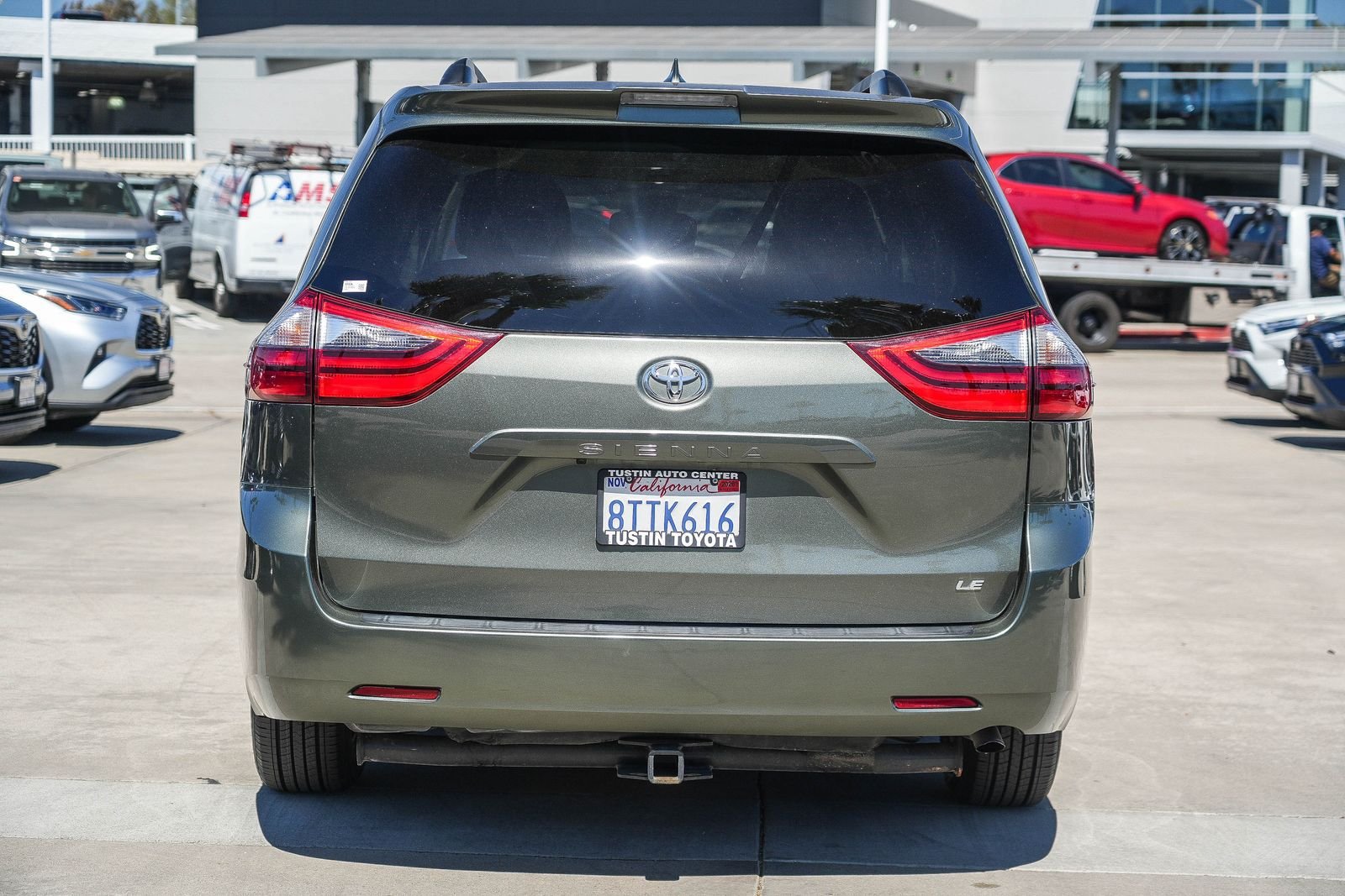 Certified 2020 Toyota Sienna LE w/ Carpet Mat Package FWD image 7