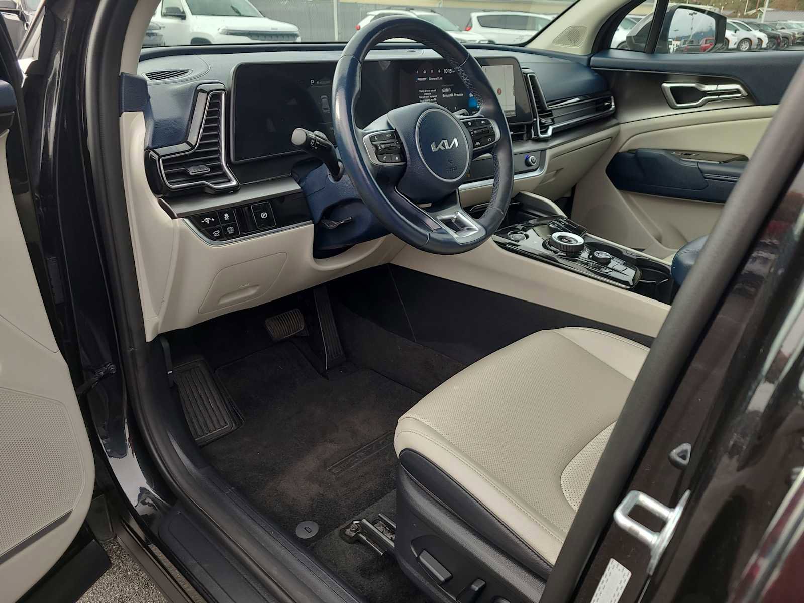 Used 2023 Kia Sportage EX w/ EX Premium Package image 10