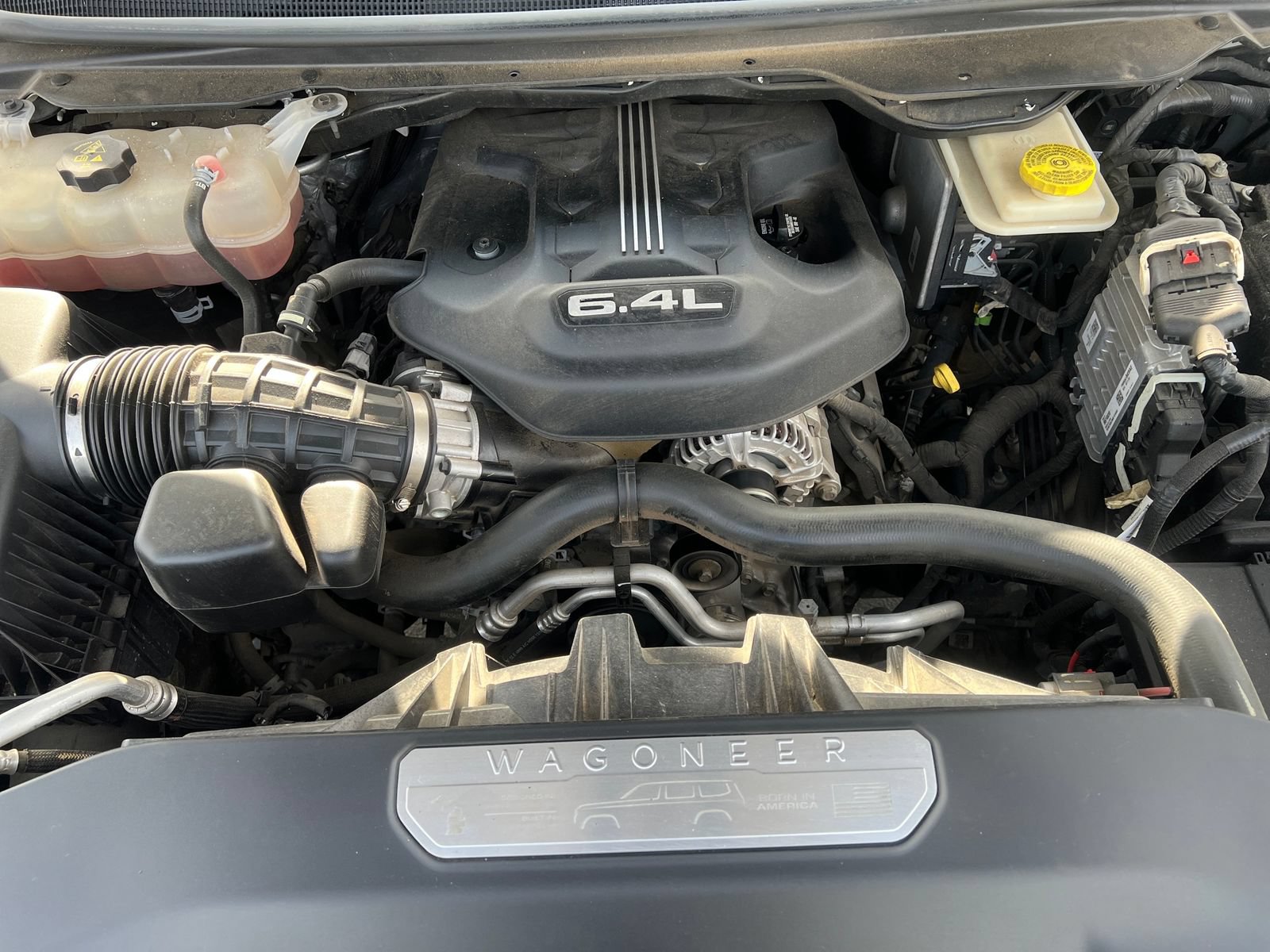 Used 2022 Jeep Grand Wagoneer Series III AWD/4WD image 30