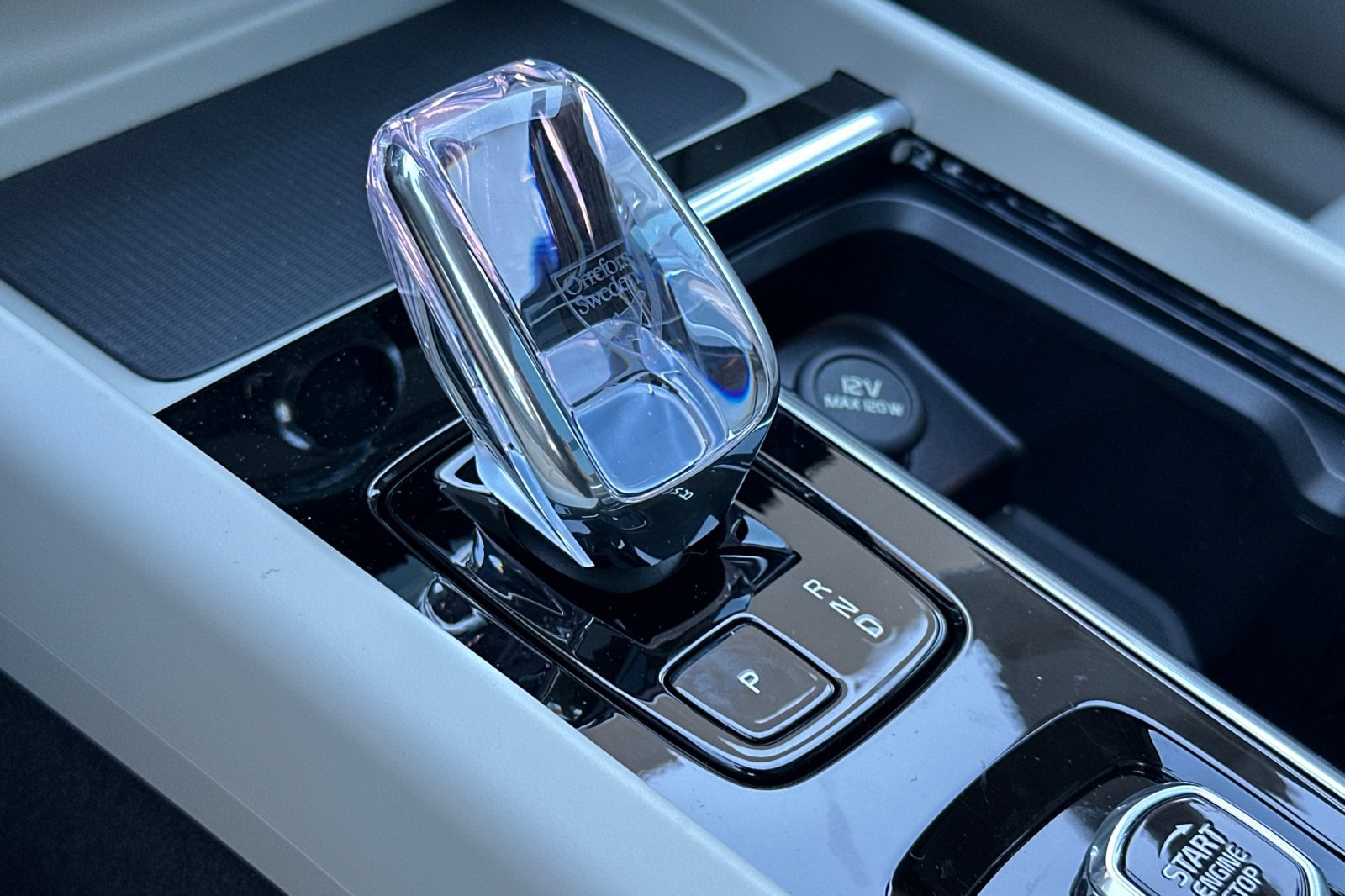 New 2026 Volvo XC60 B5 Ultra image 19