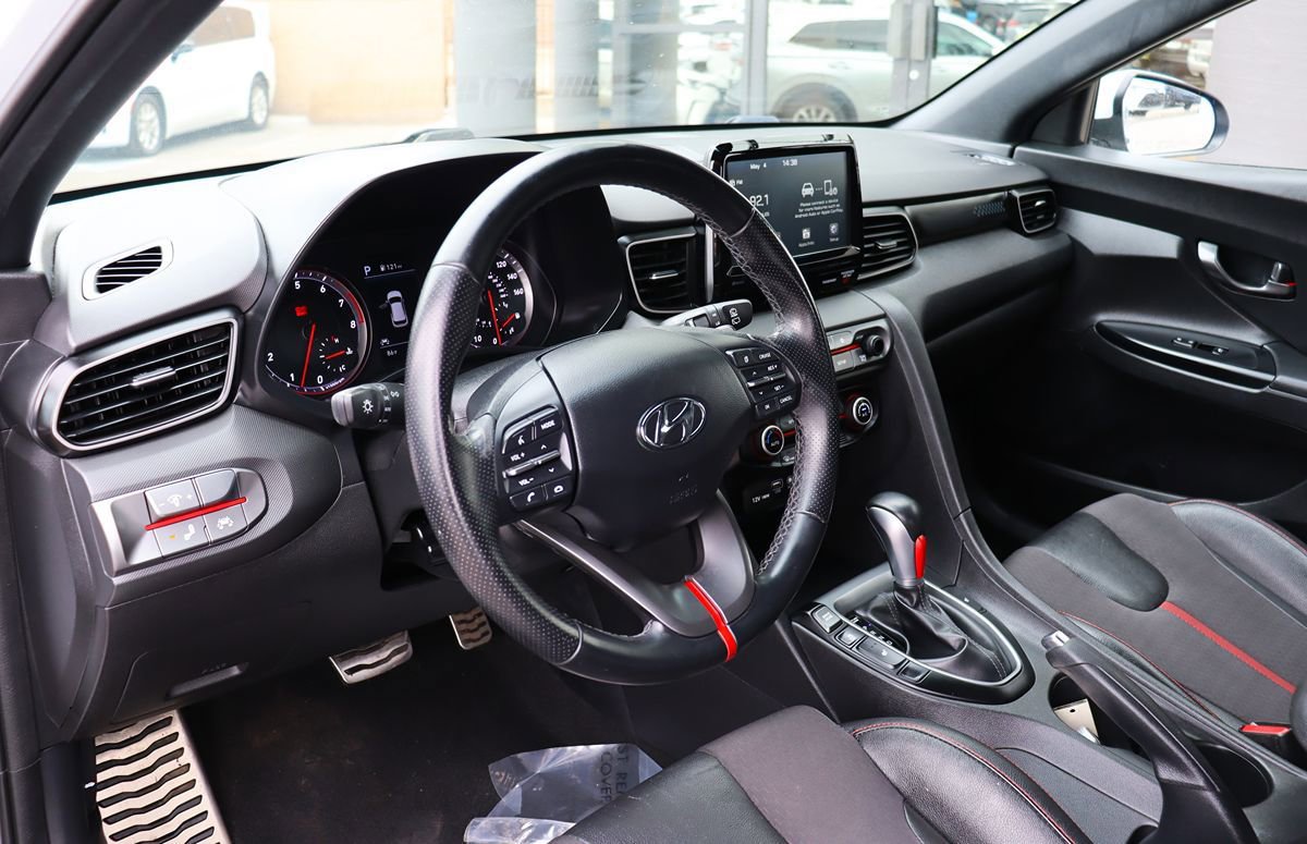 Used 2019 Hyundai Veloster Turbo FWD image 35