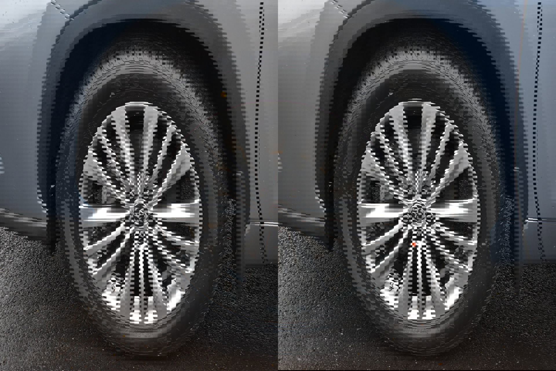 Used 2021 Toyota Highlander Platinum AWD/4WD image 11