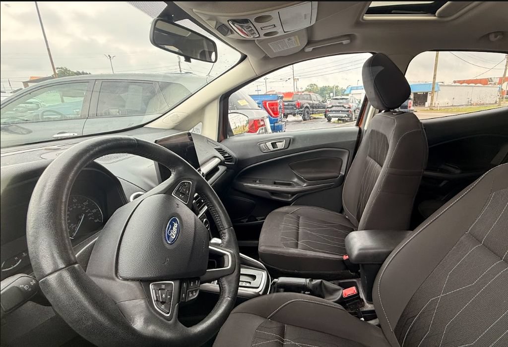Used 2020 Ford EcoSport SE w/ SE Convenience Package FWD image 2
