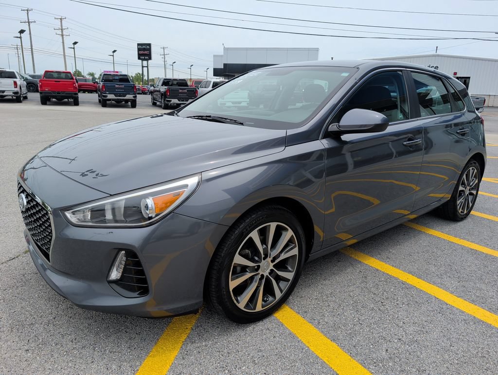 Used 2019 Hyundai Elantra GT FWD video 3