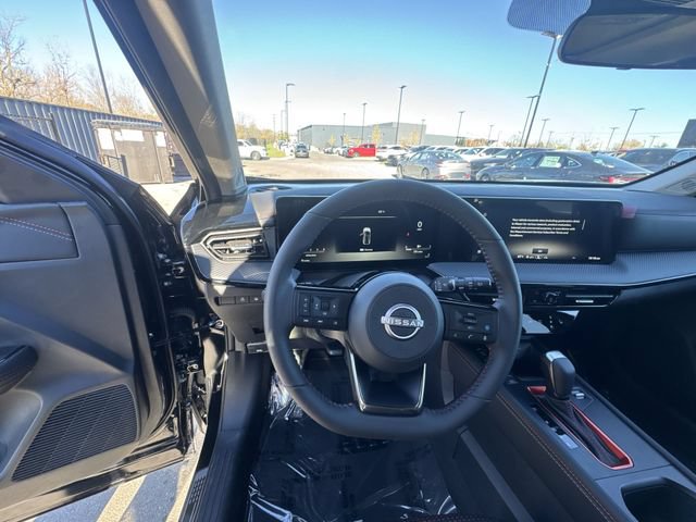 New 2026 Nissan Kicks SR w/ SR Premium Package AWD/4WD image 14