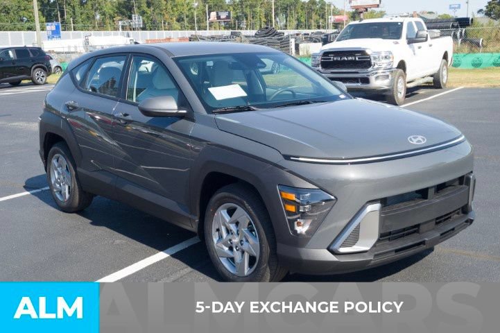 Used 2026 Hyundai Kona SE FWD image 3