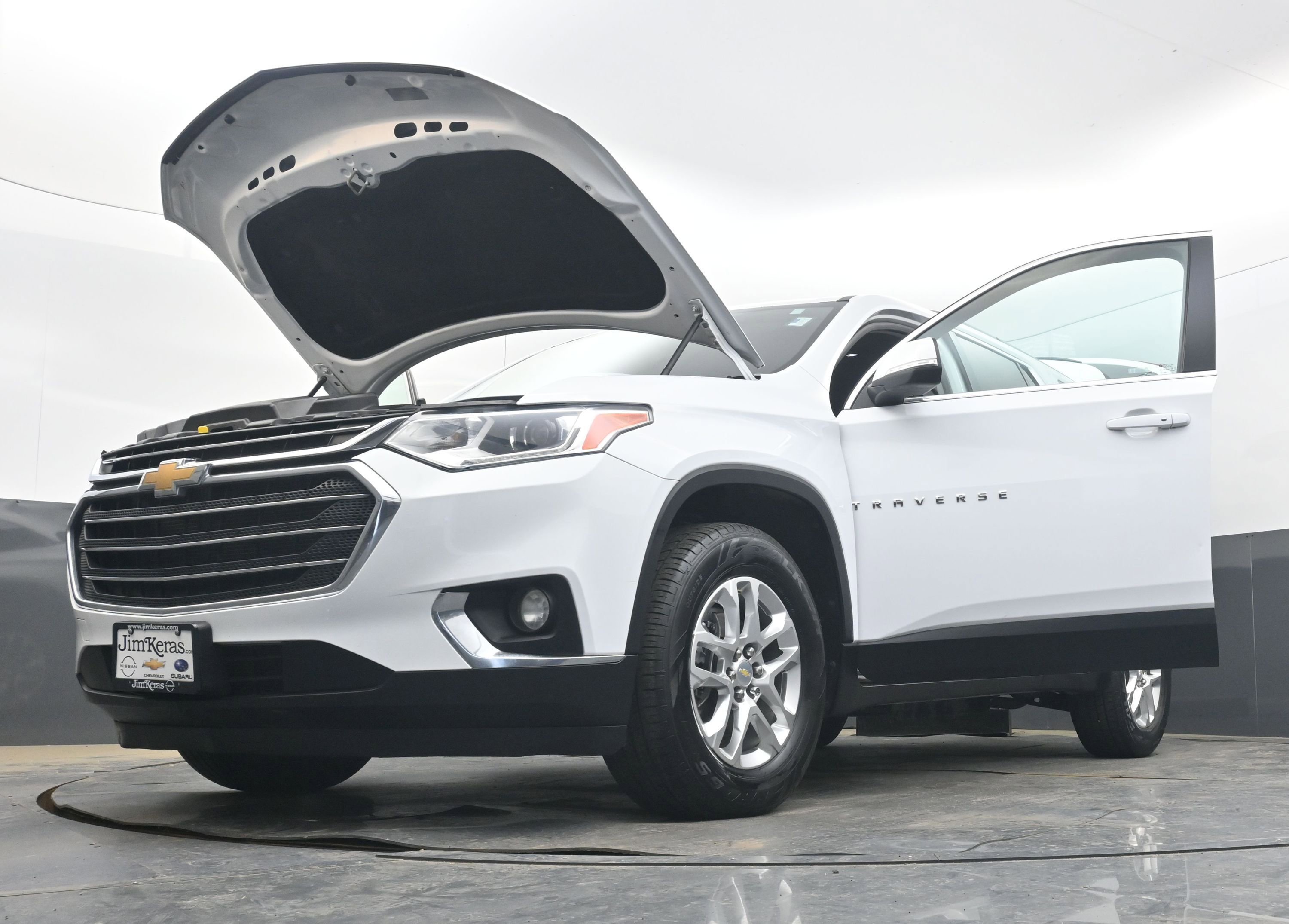 Used 2021 Chevrolet Traverse LT image 41
