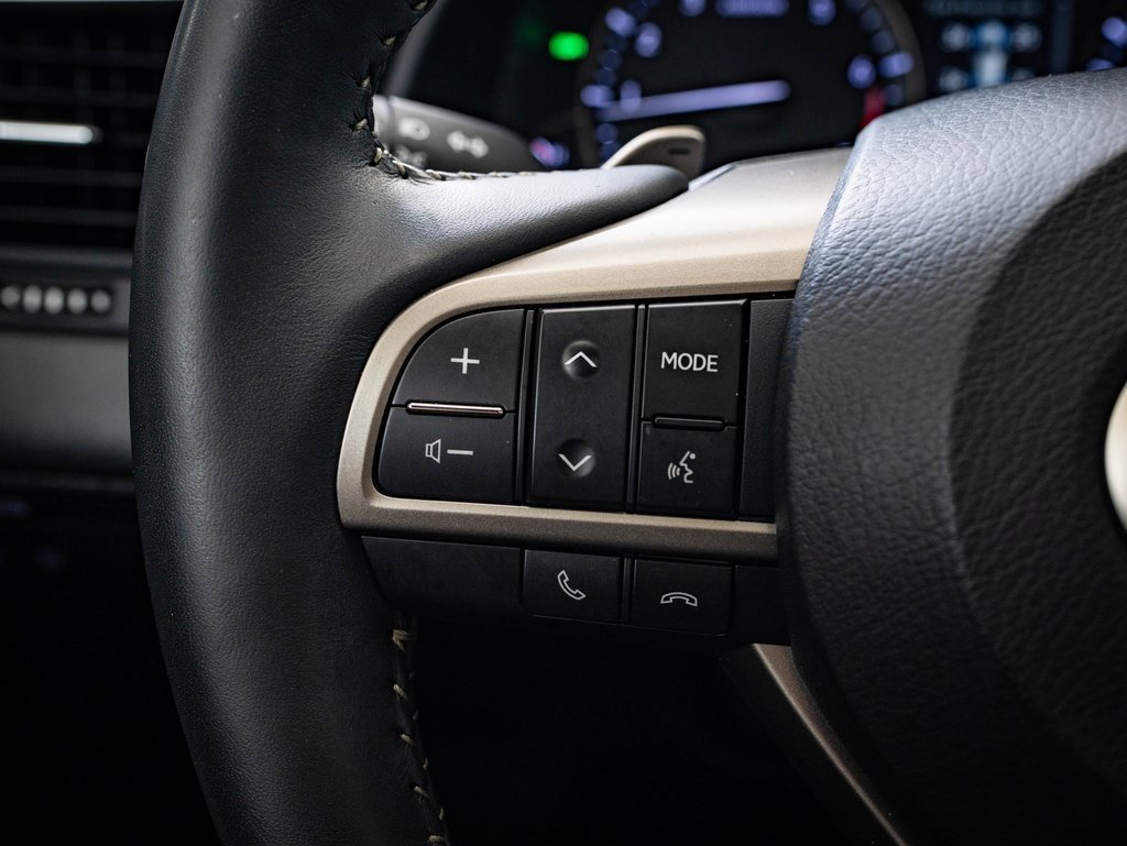 Certified 2022 Lexus RX 350 FWD w/ Premium Package image 24