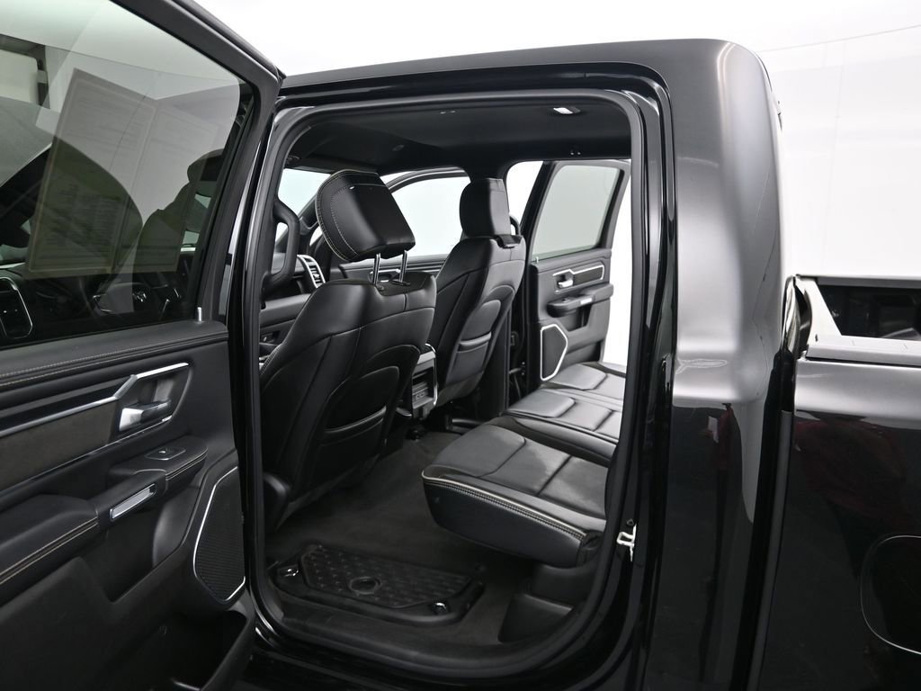 Used 2024 RAM 1500 Laramie image 15