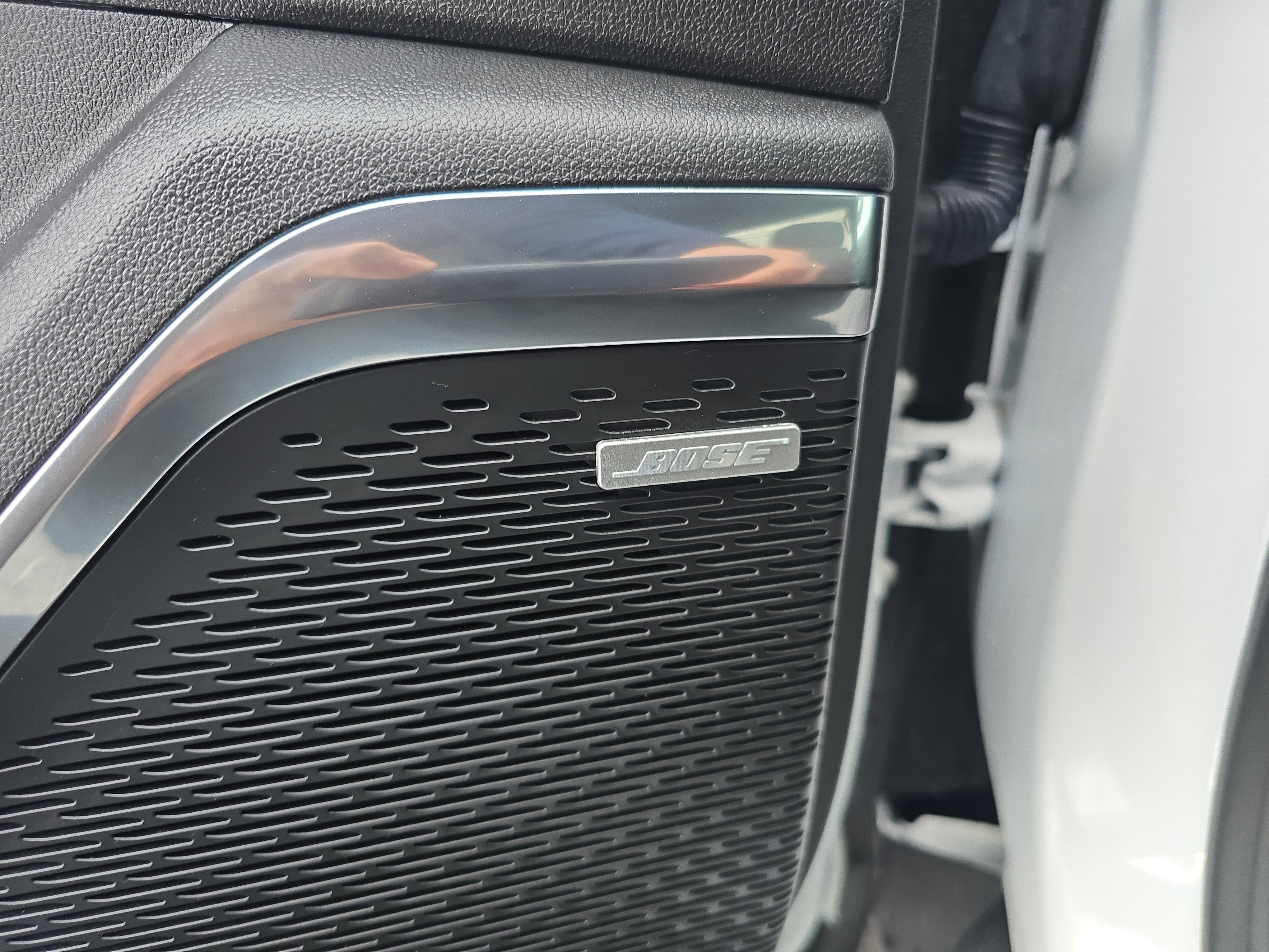 Used 2025 GMC Acadia Elevation w/ Elevation Premium Package image 20