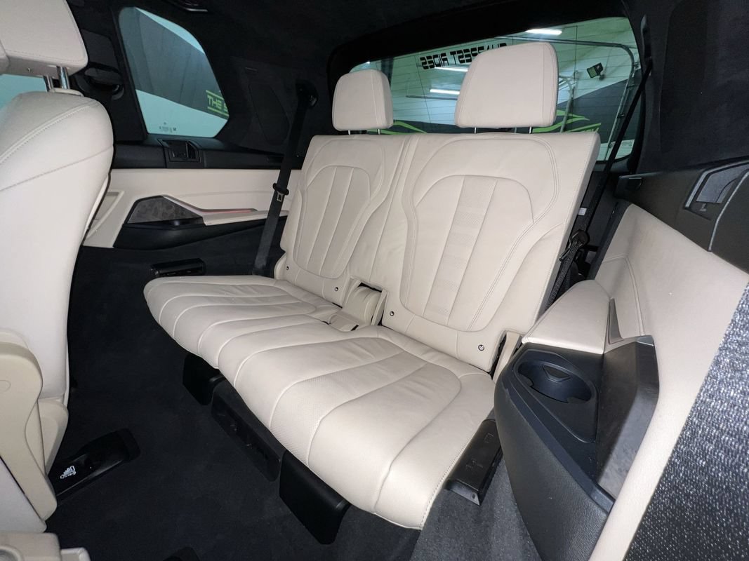 Used 2021 BMW X7 xDrive40i w/ Premium Package AWD/4WD image 29