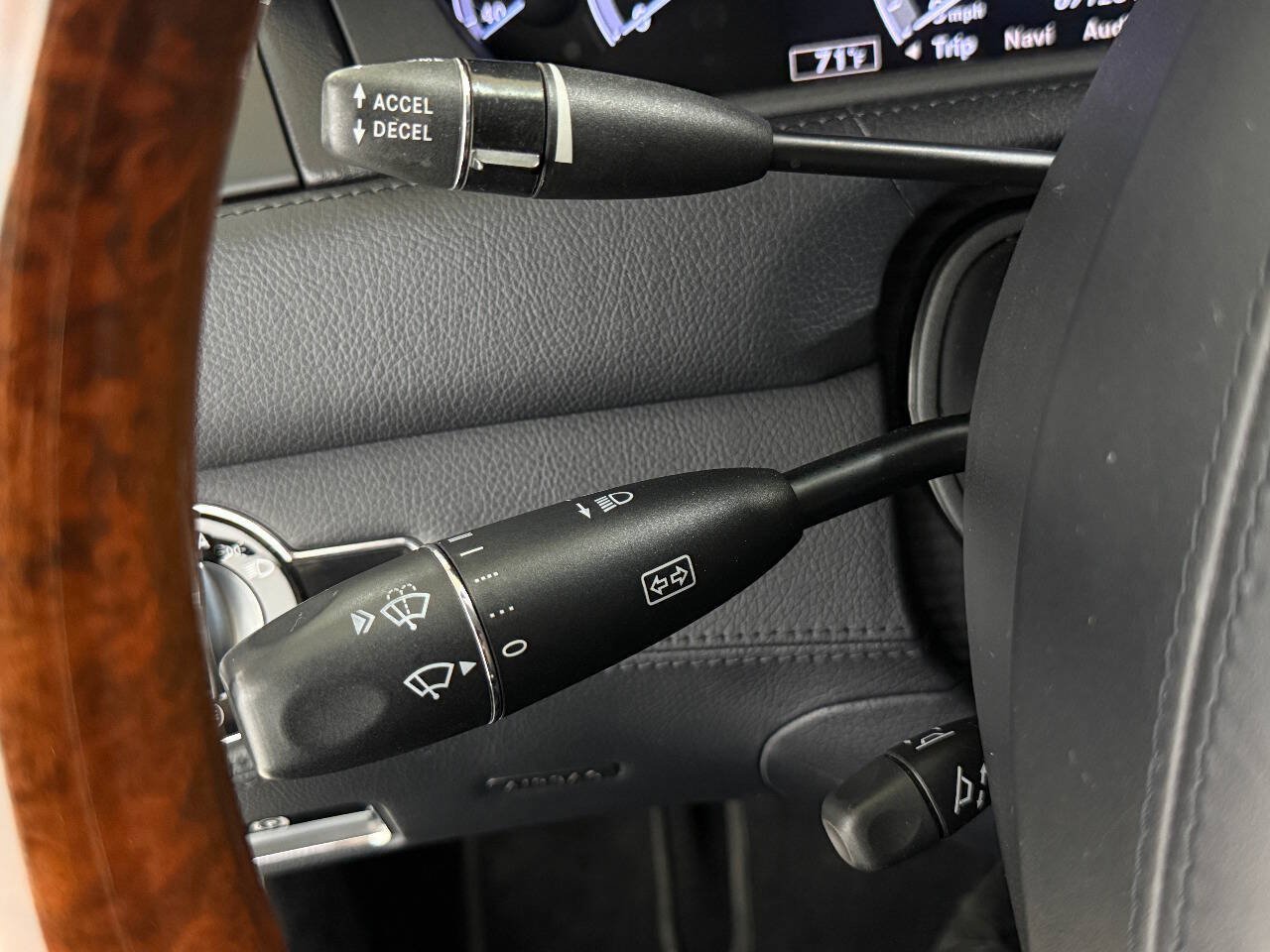 Used 2013 Mercedes-Benz CL 550 4MATIC w/ Sport Pkg image 63