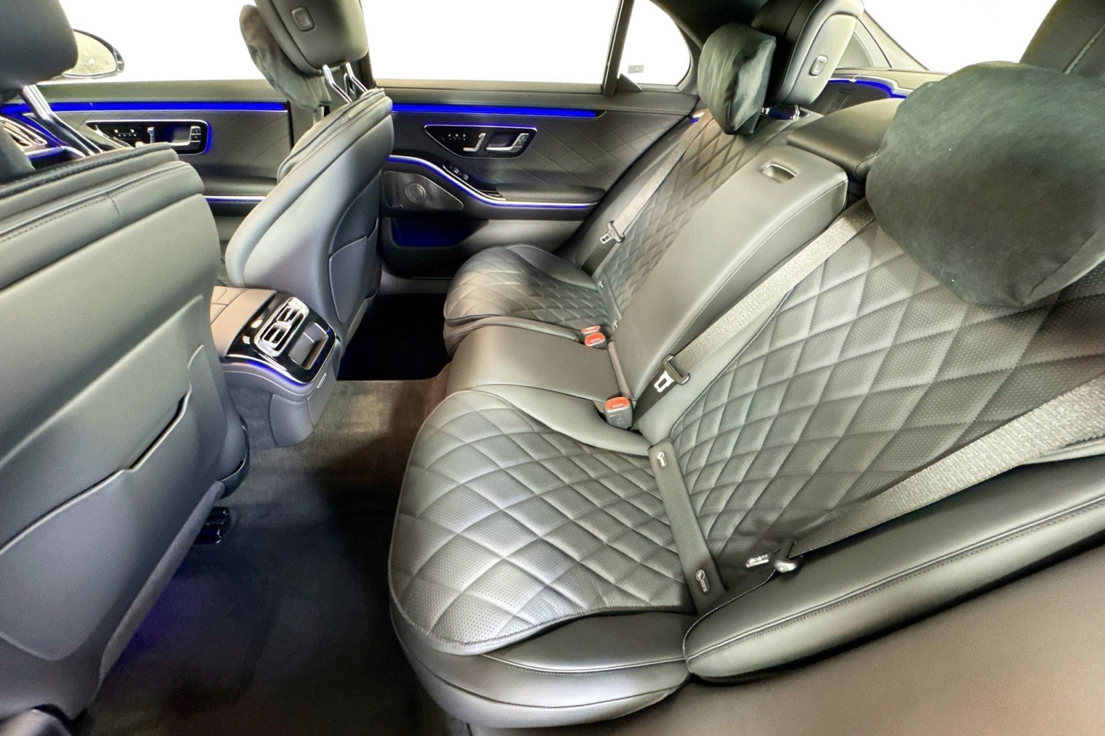 New 2026 Mercedes-Benz S 580 4MATIC Sedan image 22