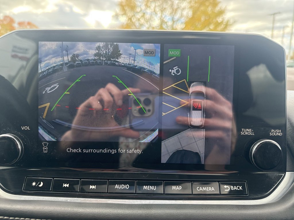 Used 2022 Nissan Rogue SL w/ SL Premium Package image 48