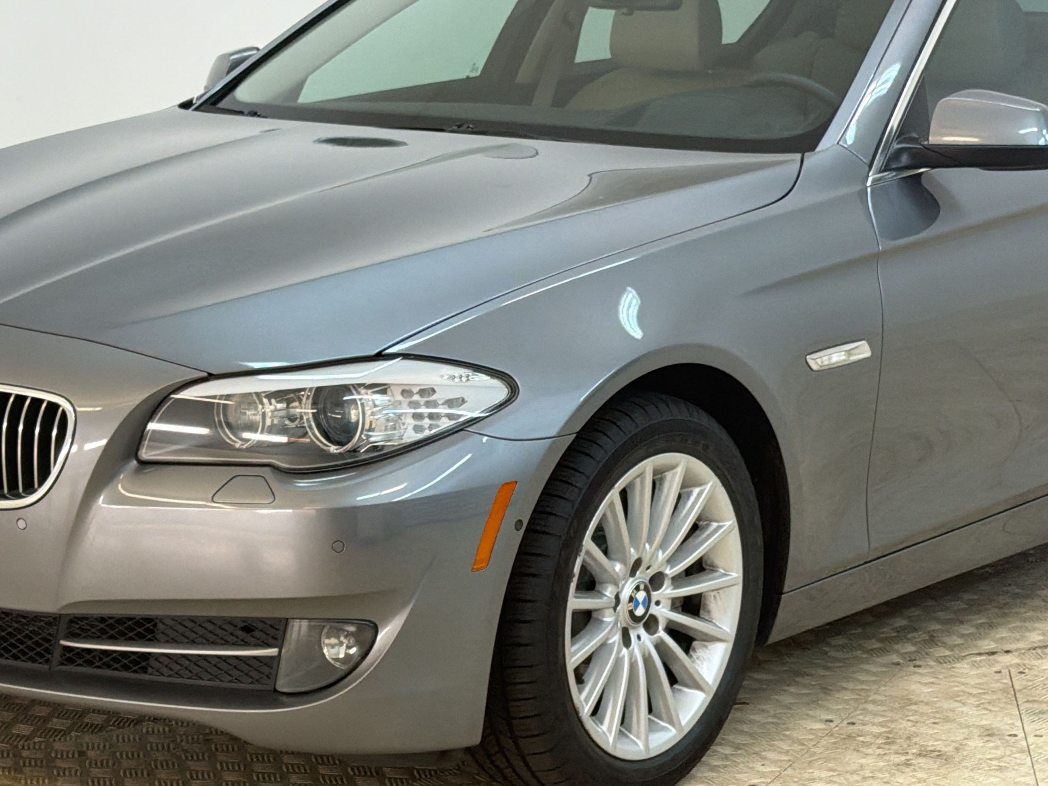 Used 2013 BMW 535i xDrive Sedan AWD/4WD image 23