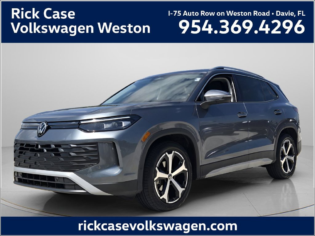 Certified 2026 Volkswagen Tiguan SE w/ Panoramic Sunroof Package