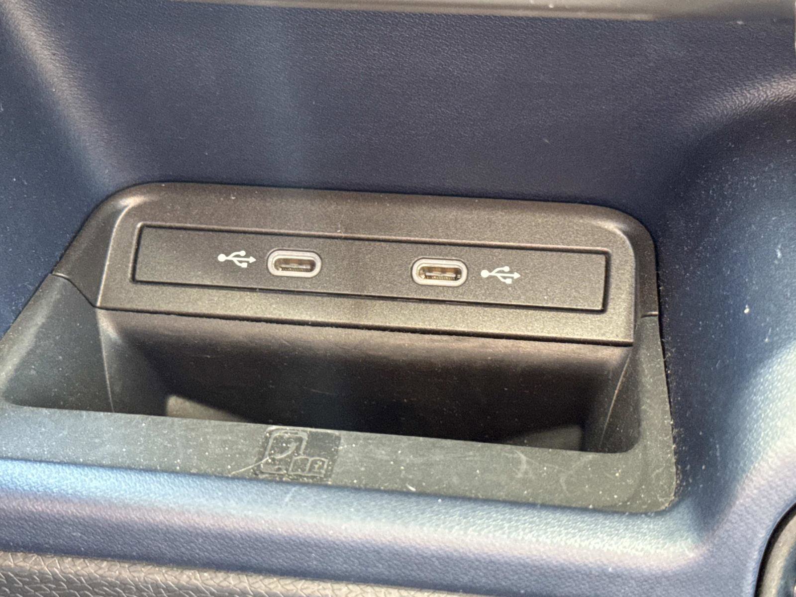 Used 2025 Volkswagen ID. Buzz Pro S image 25