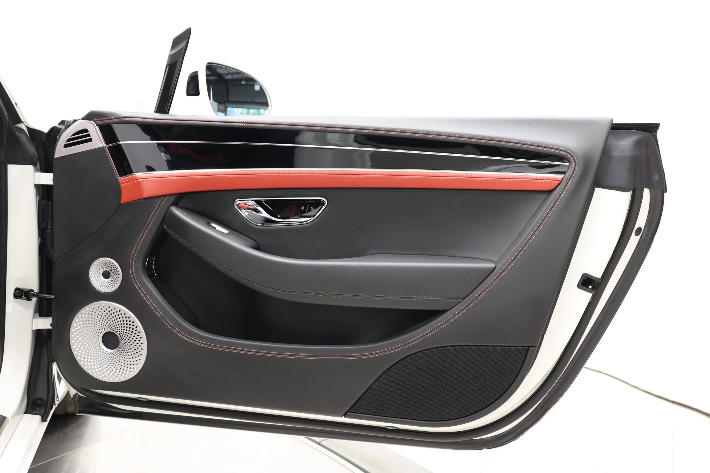 Used 2020 Bentley Continental GT V8 image 85